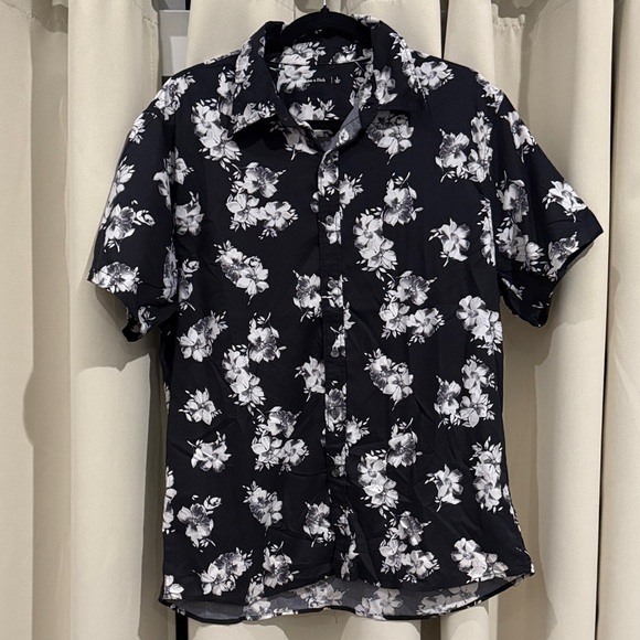 Abercrombie & Fitch Other - Abercrombie and Fitch Floral Black and White Men's Shirt Size L Preloved